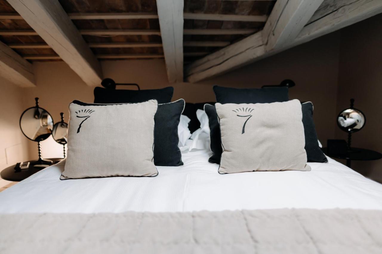 Seven Historical Suites Triëst Buitenkant foto
