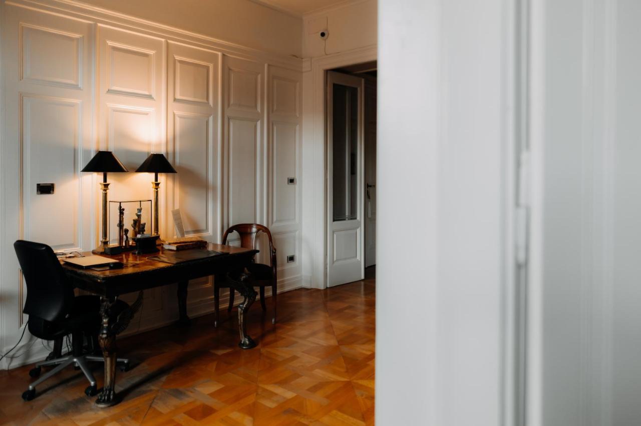Seven Historical Suites Triëst Buitenkant foto