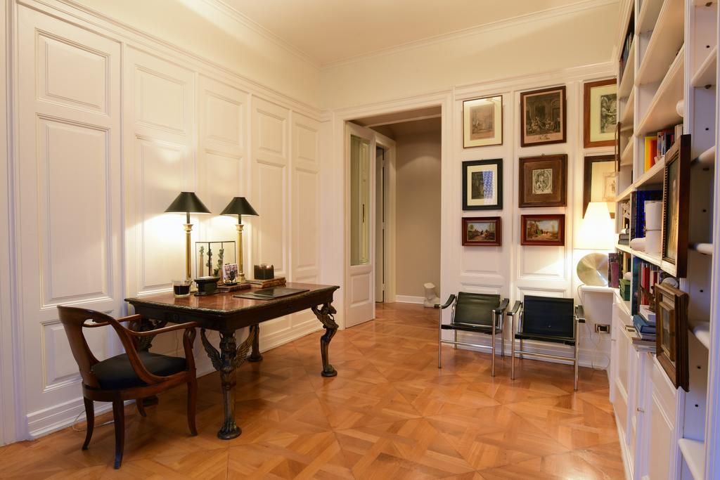 Seven Historical Suites Triëst Buitenkant foto