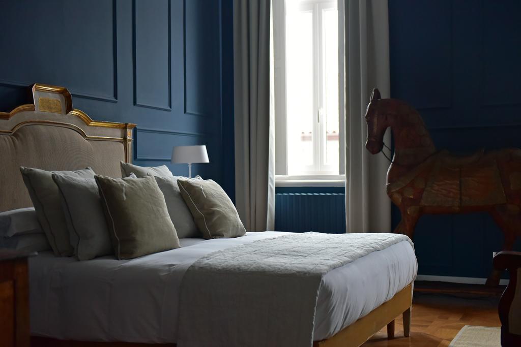 Seven Historical Suites Triëst Buitenkant foto